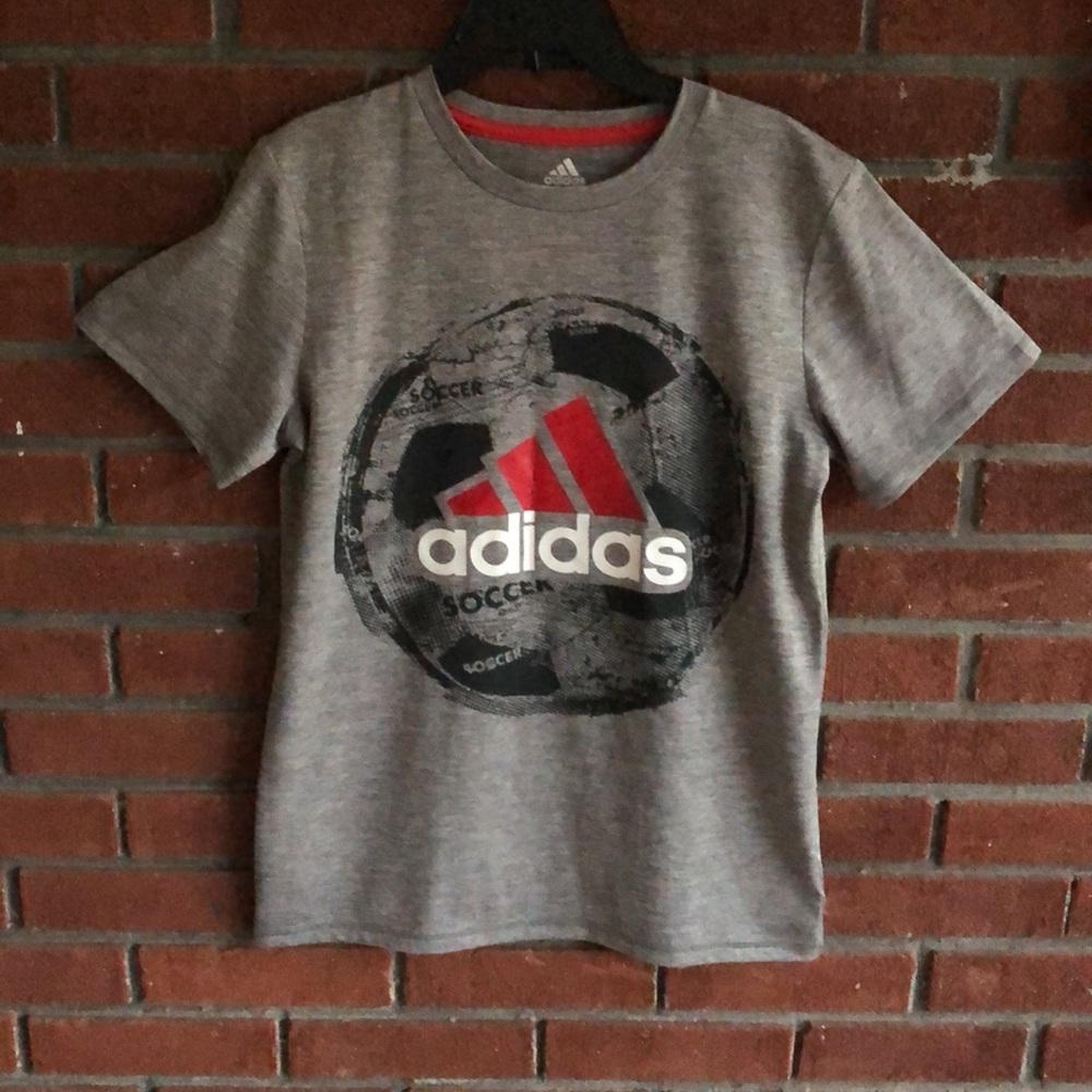 Asdidas t shirt -size large